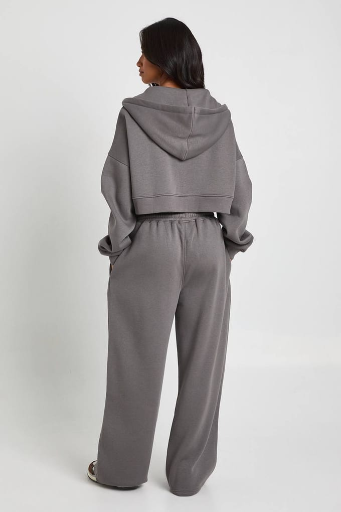 boohoo Dames Petite naaddetail crop top 3-delig capuchon-trainingspak | Houtskool | Maat: Medium