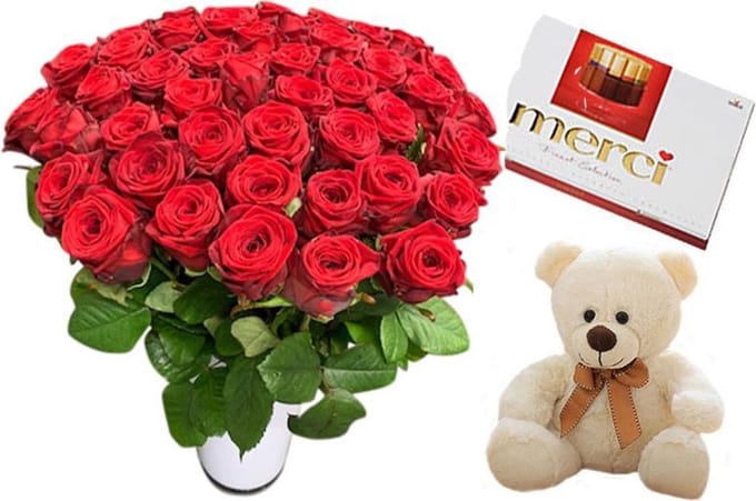 40 rode rozen + Knuffelbeer + Merci (400 gram)