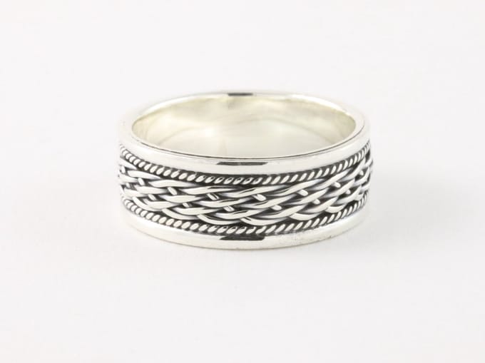 Zilveren ring met kabelpatronen - maat 16
