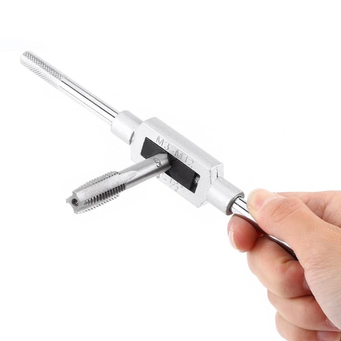 Jeu de clés à tarauder réglables avec tarauds métriques M345681012 white