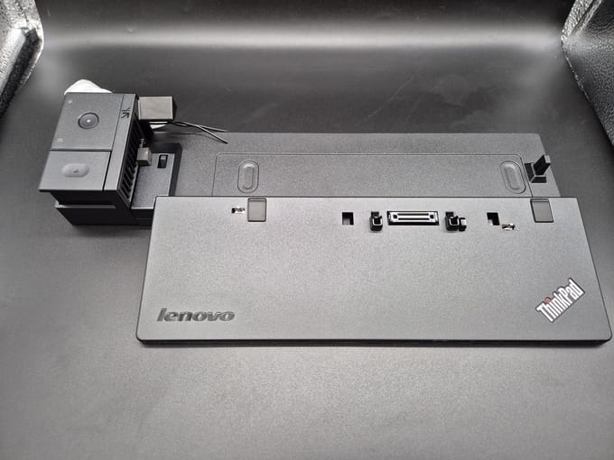 Lenovo ThinkPad Ultra - Docking Station Laptop - 90W EU