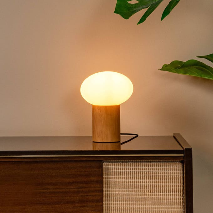 Lucide Tafellamp Birtle, hoogte 38 cm, wit/licht hout, hout/glas