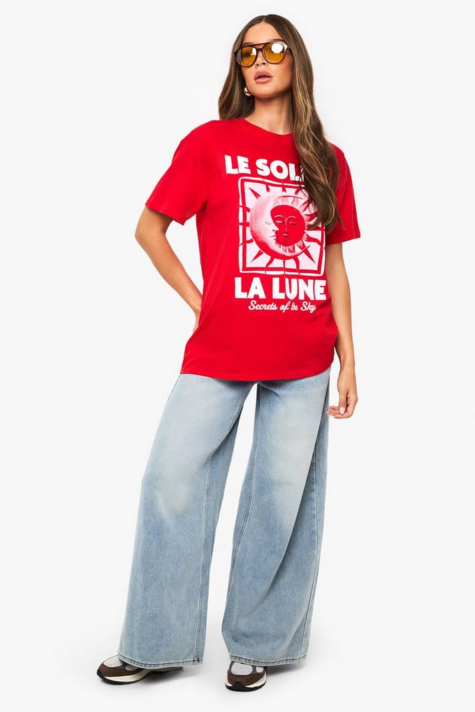 boohoo Dames De Zon De Maan Bedrukte T-Shirt | Red | Maat: XS