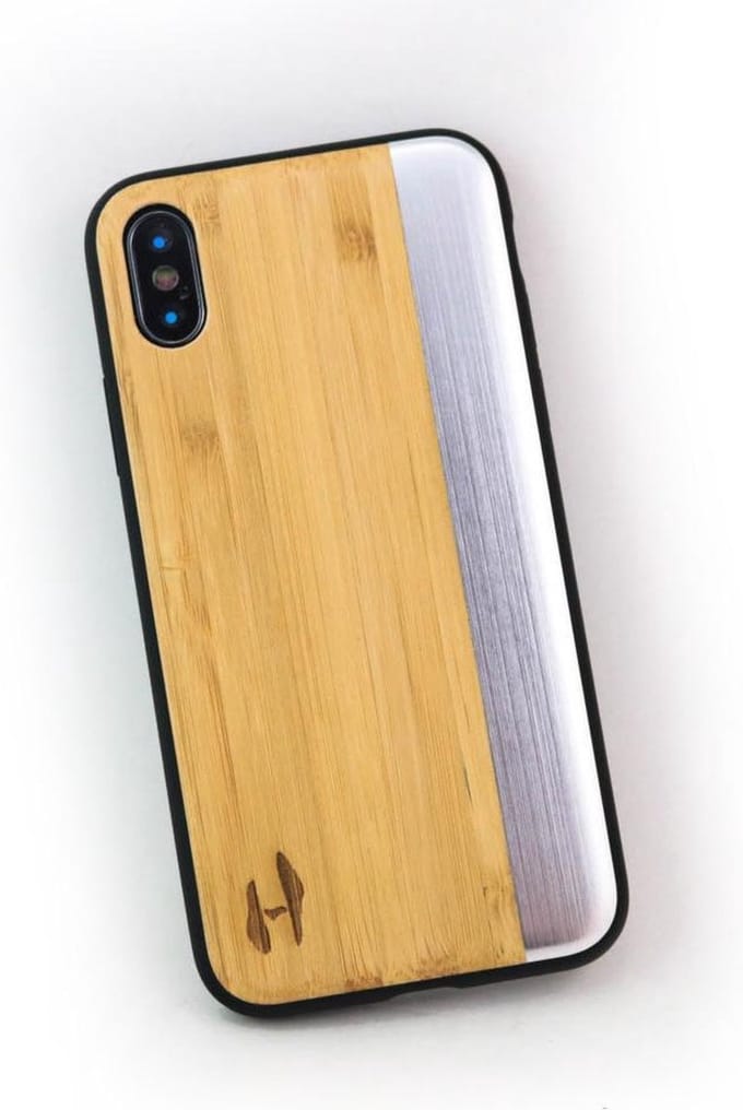 Hoentjen Creatie, Houten TPU case met metaal - iPhone X / XS Bamboe