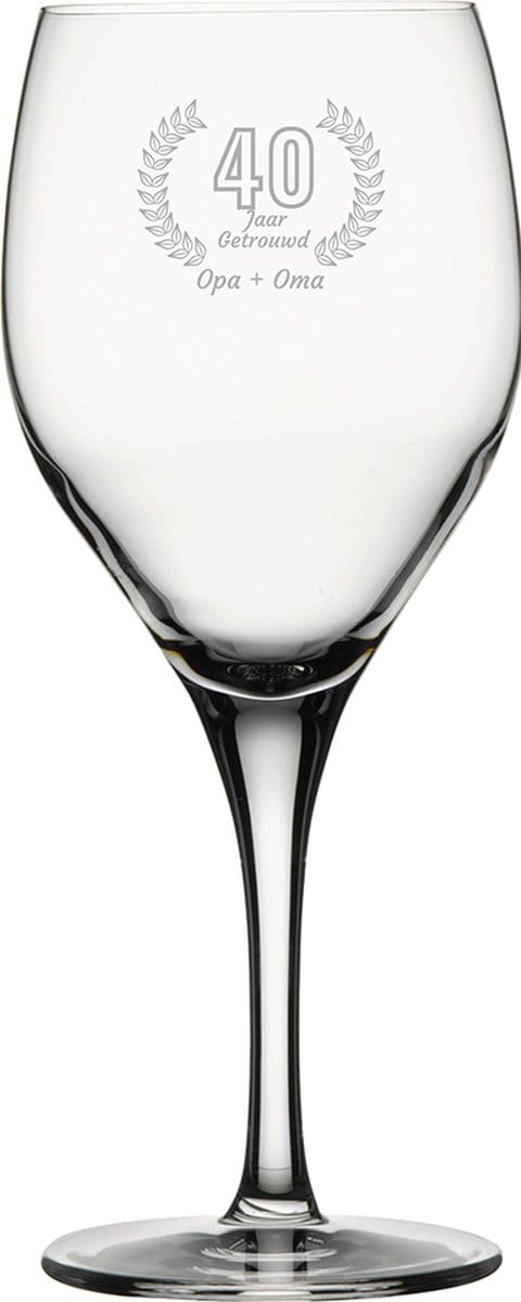 Gegraveerde witte wijnglas 34cl Opa + Oma 40 jaar getrouwd