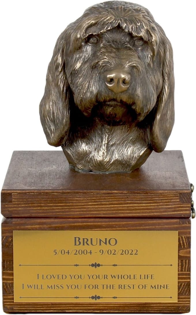 Urn voor hondenas met beeldje van Grand Griffon Vendéen