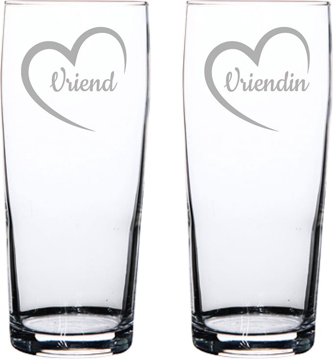 Gegraveerde bierfluitje 19cl Vriend met hartje & Vriendin met hartje