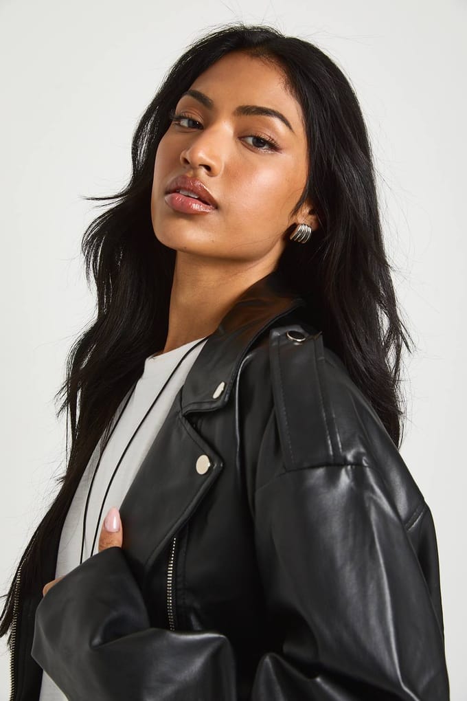 boohoo Dames Bikerjack met bontvoering | Black | Maat: 8