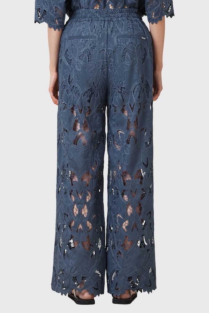 AllSaints Charli Emb Trouser Dusty Blue Größe: 2 | Straight Jeans Outlet | Damen | Blau