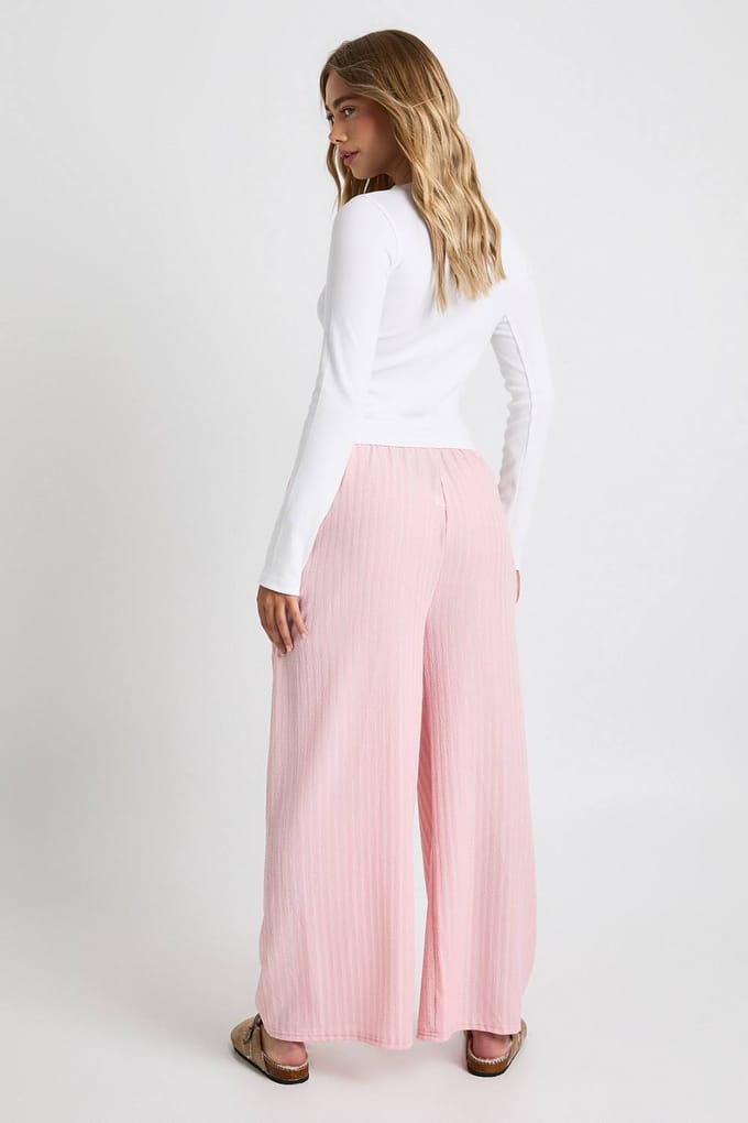 boohoo Dames Getextureerde broek met wijde pijpen | Roze | Maat: Small/Medium
