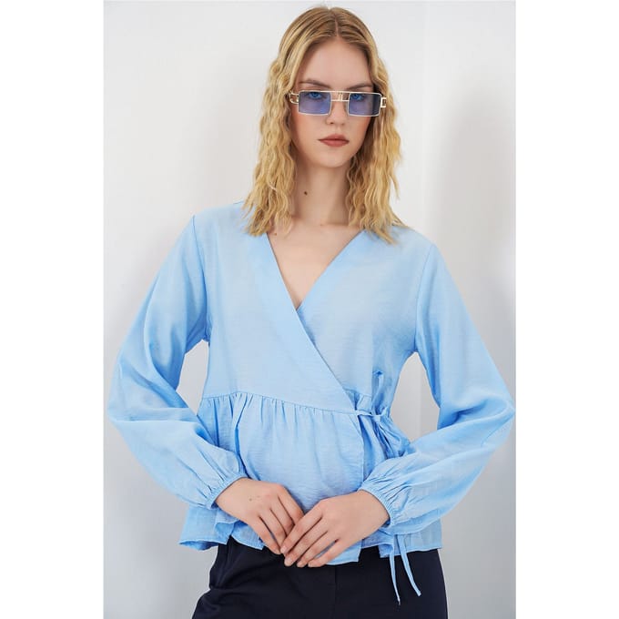 V-hals Blouse met Strikdetails in Crepe