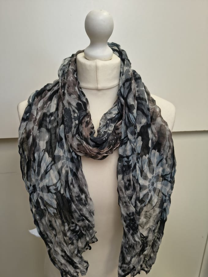 Lange dames sjaal Linde-gebloemd motief-zwart wit licht stone taupe bruin