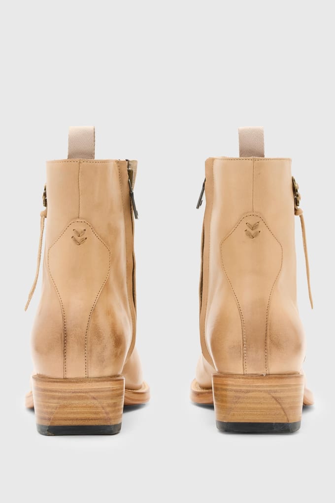 John Varvatos Walker Tassle Zip Boot Lt Khaki Taglia: 8 | Stivali Outlet | Uomo | Marrone