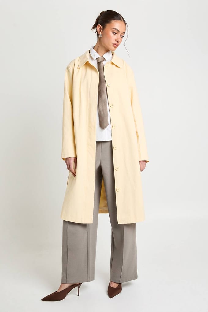 boohoo Dames Trenchcoat met Riem | Butter | Maat: 8