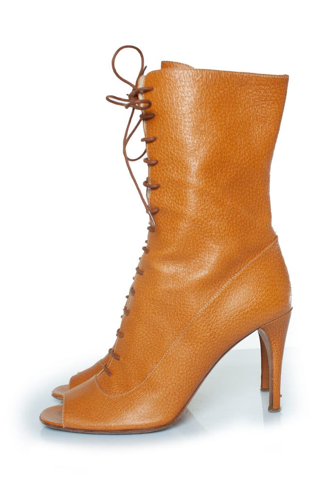 Prada bruine leren veterlaarzen met peep toe