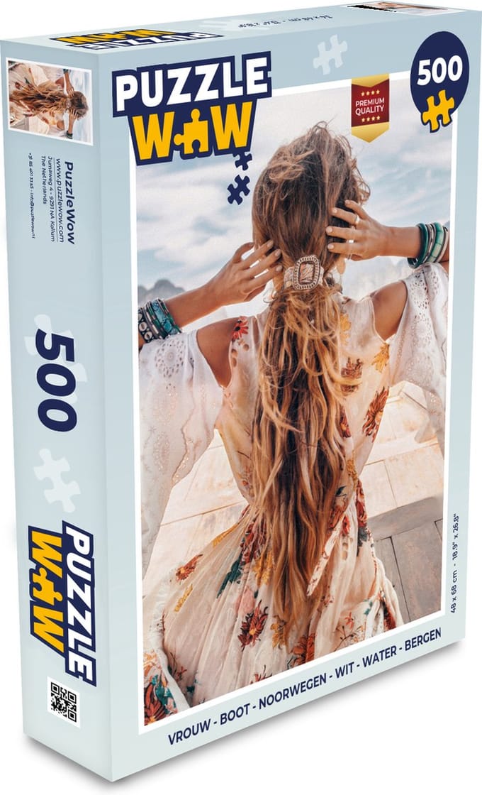 Puzzel Vrouw - Boot - Noorwegen - Wit - Water - Bergen - Legpuzzel - Puzzel 500 stukjes