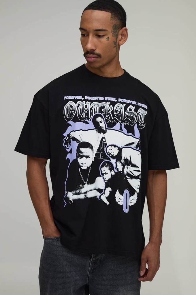 Oversized Outkast Licentie Print T-shirt | Black | Size Medium