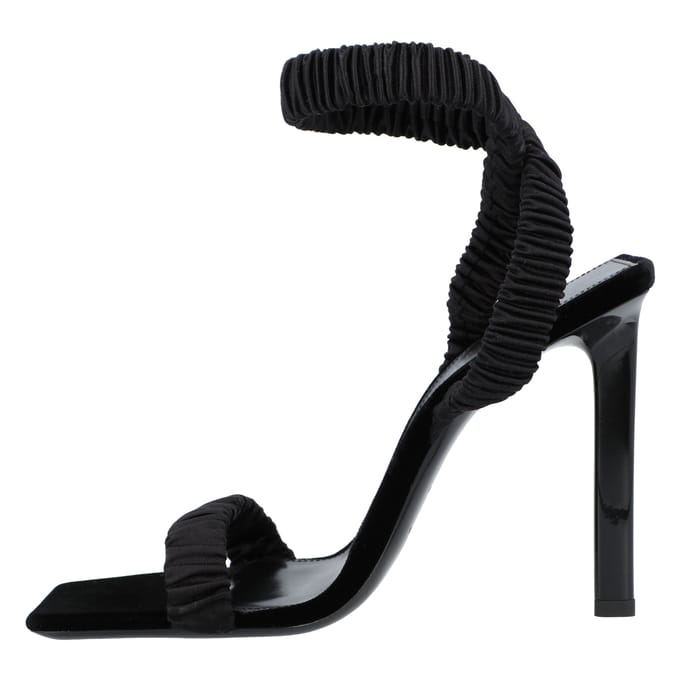 Saint Laurent Pam Sandalen In Satijncrepe Zwart