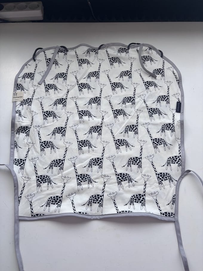 Zonnedoek voor je kinderwagen met Giraffe print