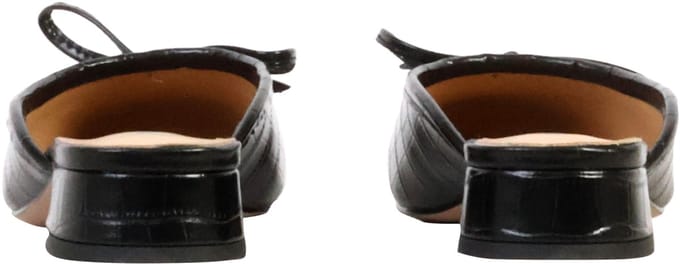 Inia-pumps met riempje