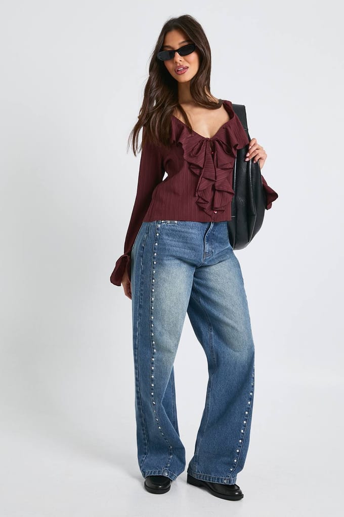 boohoo Dames Kreukelig getextureerde blouse met strik vooraan | Chocolate | Maat: 10