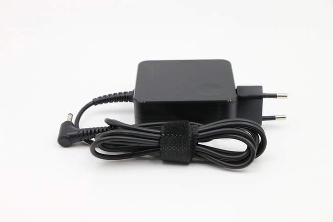 Lenovo 01FR150 power adapter/inverter