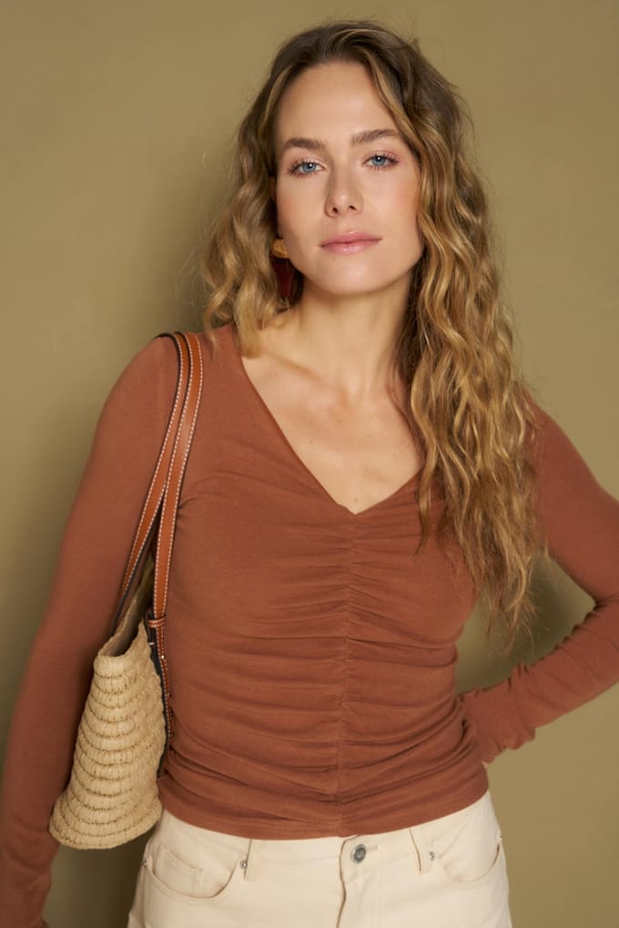 Lofty Manner camel dames top   V-hals   Regular fit   Geen zakken   Lange mouw Camel XS