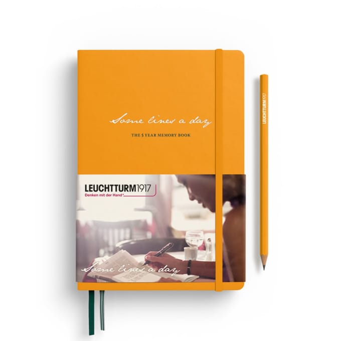 Leuchtturm1917 A5 Medium Some Lines a Day, 5 jaar Dagboek hardcover Rising Sun