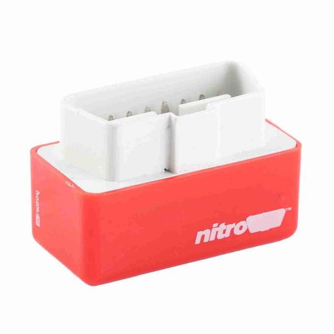 Boîtier de Tuning Puce Complète NitroOBD2 pour Voitures Diesel Voitures Essence rouge