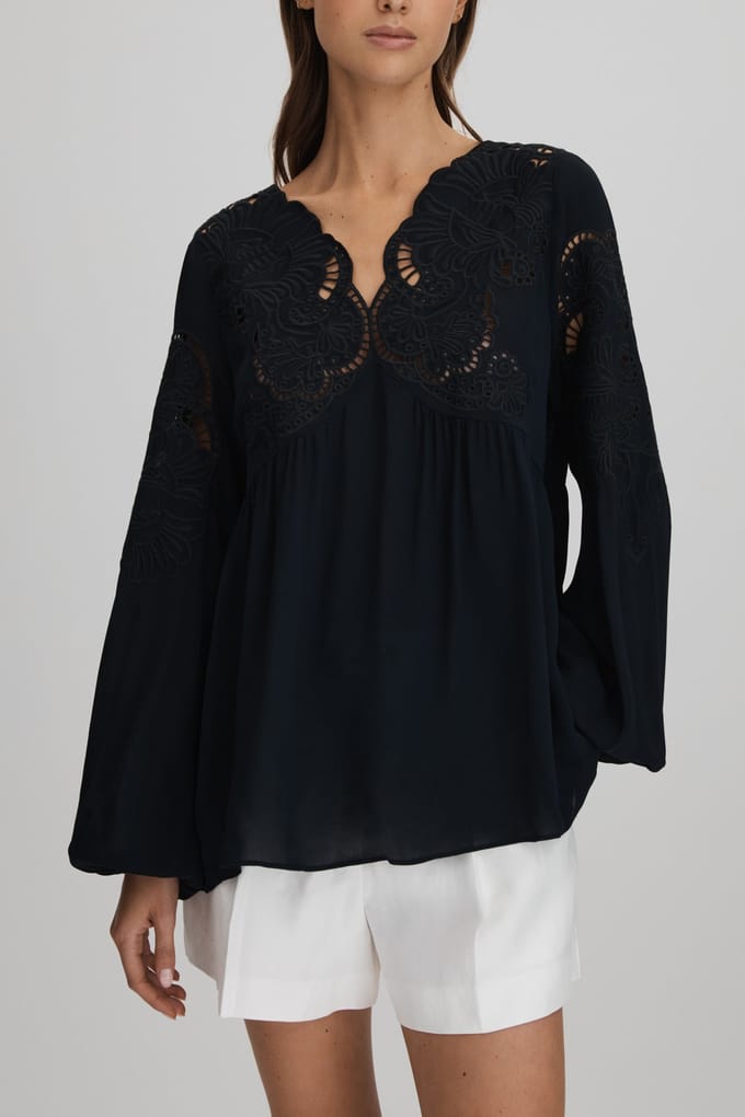 Reiss Lace Insert Blouse Navy Größe: 6 | Longsleeves Outlet | Damen | Blau
