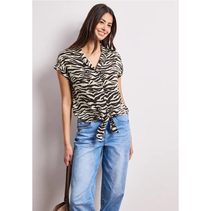Blouse met overhangende schouders en bowlingkraag