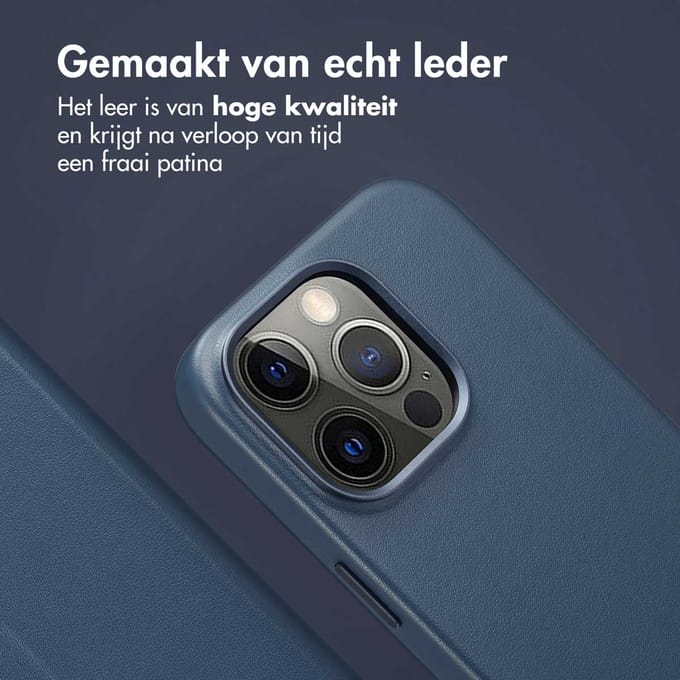 Accezz Hoesje - Geschikt voor Apple iPhone 14 Pro - Leather Bookcase 2-in-1 geschikt voor MagSafe - Nightfall Blue