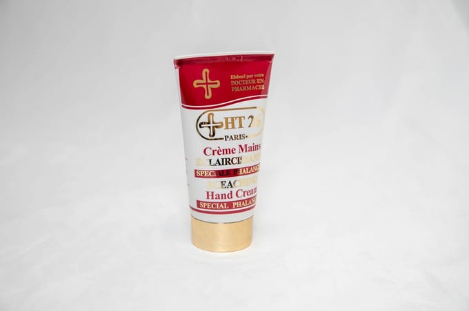 HT26 Crème mains éclaircissante