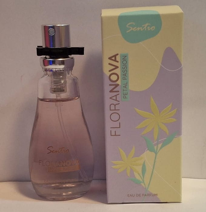 Sentio Flora Nova Petal Passion Handtasformaat eau de parfum 15ml