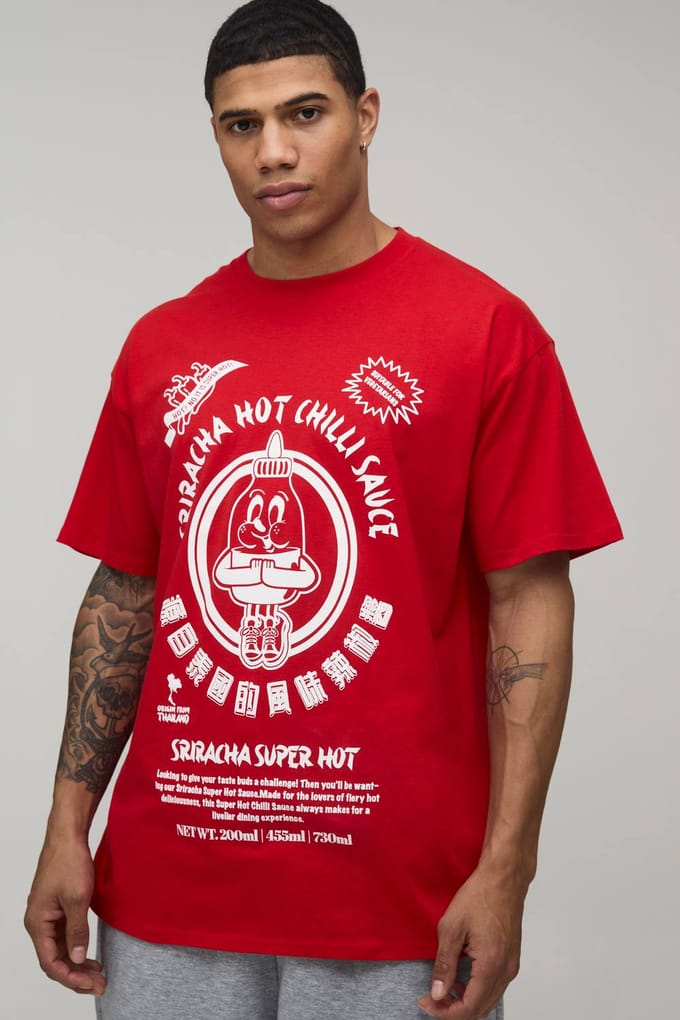 Siracha Hot Chilli Sauce Oversized License Print T-Shirt | Red | Size Large