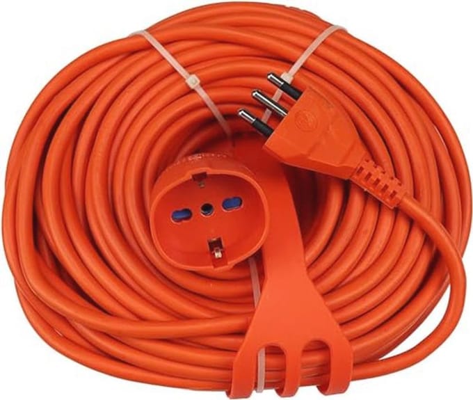 Elektrische verlengkabel 15 meter met Italiaanse stekker en multi-standaard Schuko stopcontact