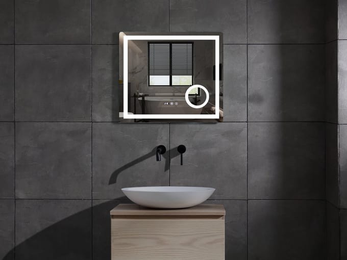 Mawialux LED Badkamerspiegel - 80-70cm - Verwarming - Digitale klok - Iris