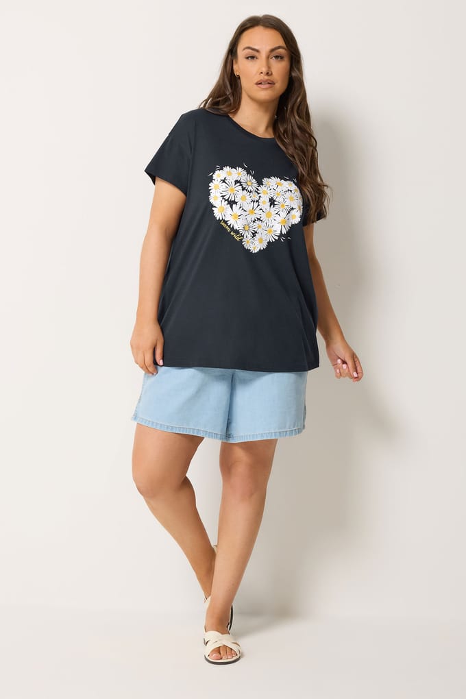 Yours Marineblauw Tshirt Met Madeliefjes En Hartjesprint Size 48