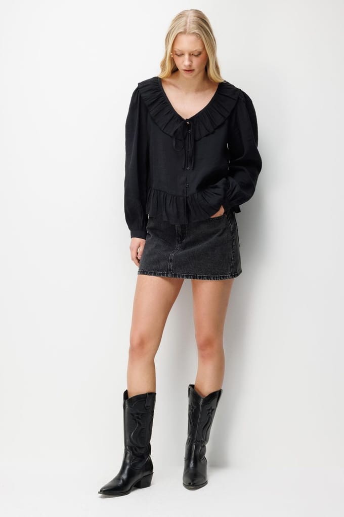 Rimpelende V-halsblouse met knoopsluiting