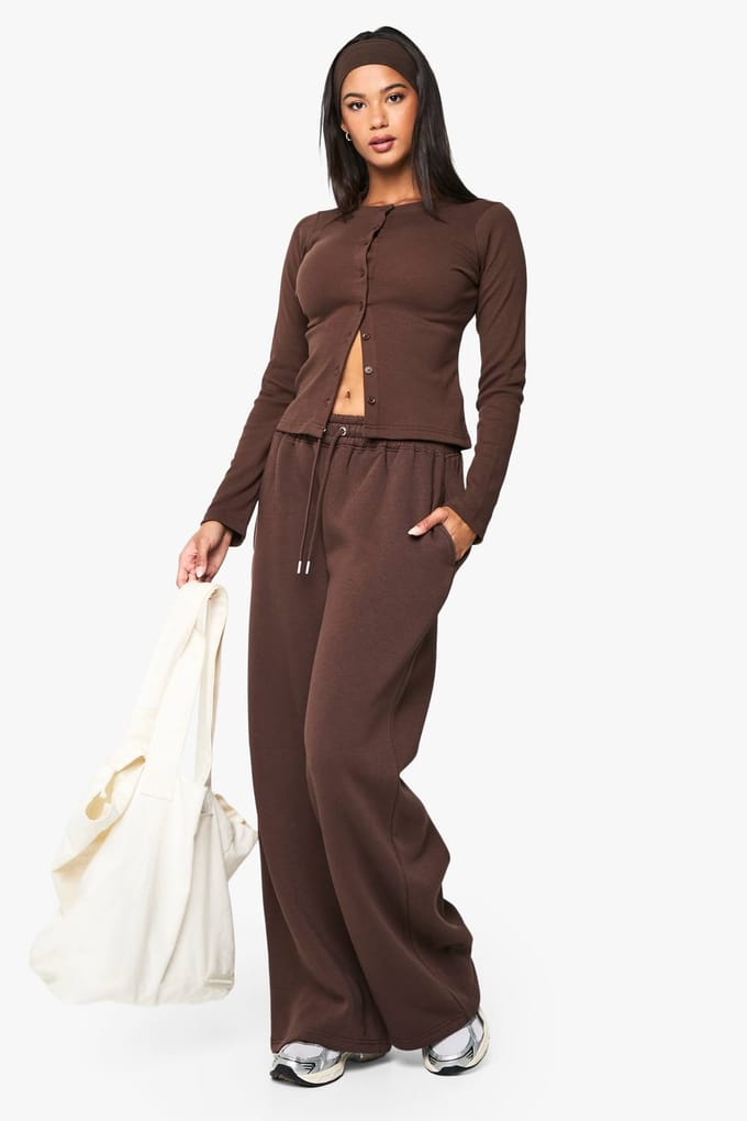 boohoo Dames Geribbelde knop door lange mouw trainingspak | Chocoladebruin | Maat: Medium