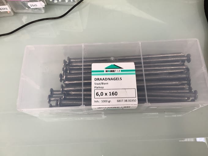 Homefix. Spijkers. platkop blank 6.0x160mm. lang. Draadnagel.