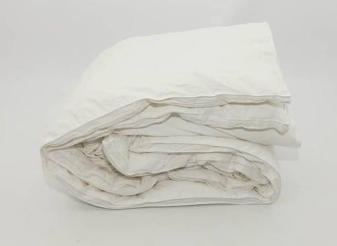 Capella Dekbed 4-Seizoenen - 15% Dons - Lits-jumeaux - 240x220 cm