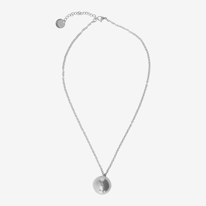 Essenza Round Charm Necklace Silver