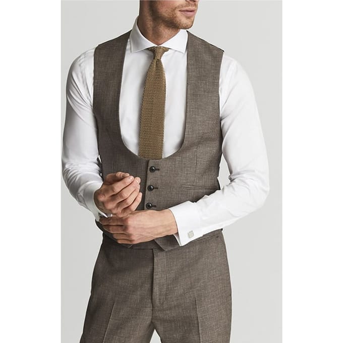 Reiss Dome Waistcoat — Horsehoe Formation Maat: 38 | Gilets Outlet | Heren | Bruin