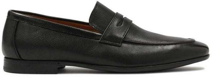 Black pea leather loafers