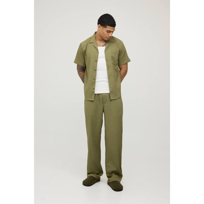 Regular Fit Shirt En Broek Set Met Diepe Revers En Onregelmatige Plooien | Olive | Size Medium