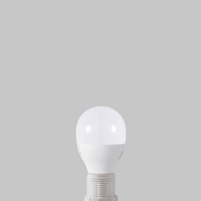 LUUMR Smart LED druppellamp E14 4,9W Tuya WLAN mat CCT