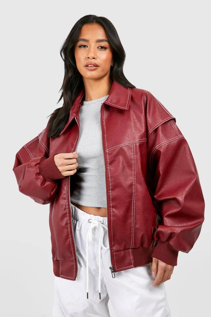 boohoo Dames Petite PU Contrast Stitch Oversized Bomberjas | Rood | Maat: 38