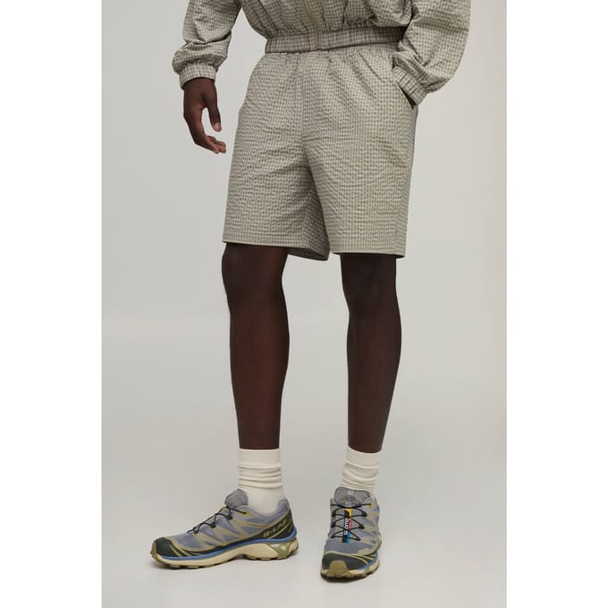 Relaxed Check Grid Nylon Short | Brown | Size Medium