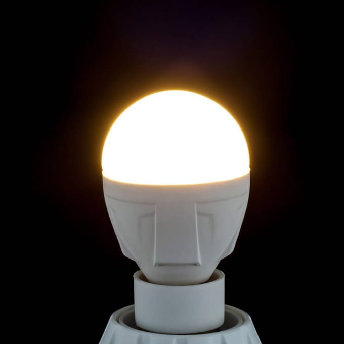 Lindby LED druppellamp, E14, 4,9 W, 3.000 K, 470 lumen
